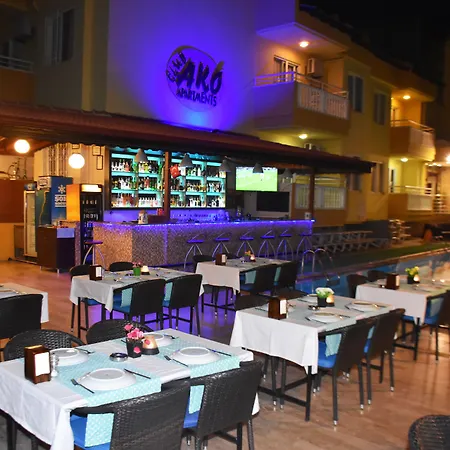 Club Ako * Μαρμαρίς