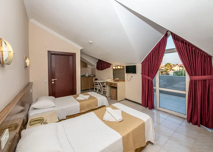 Club Ako * Μαρμαρίς