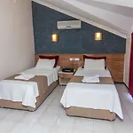 Club Ako