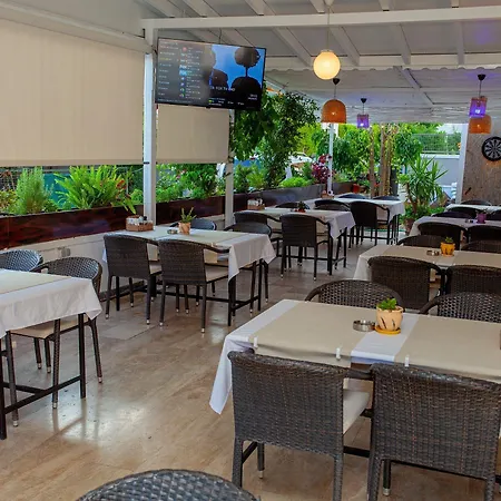 Club Ako Мармарис