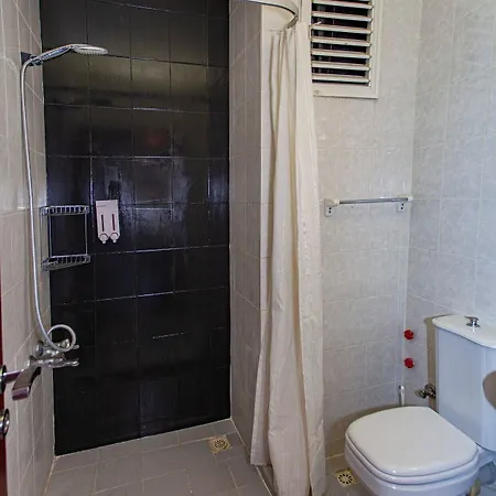 Club Ako * Μαρμαρίς