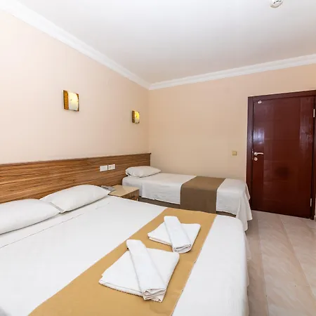 Club Ako Отель *