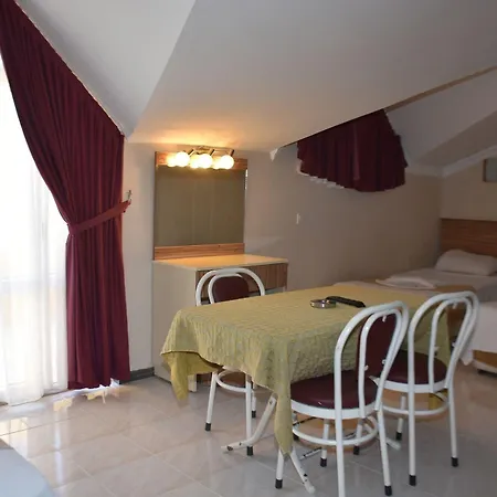 Club Ako Отель *