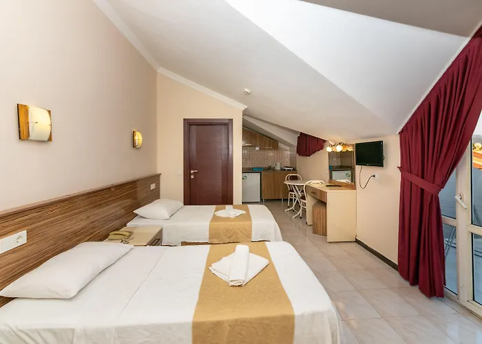 Hotel Club Ako *